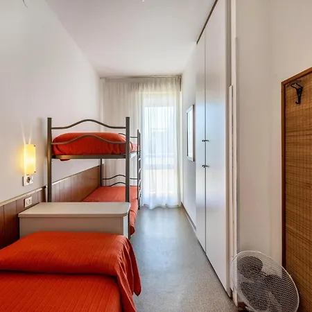 Condominio Silente D Se 아파트 *